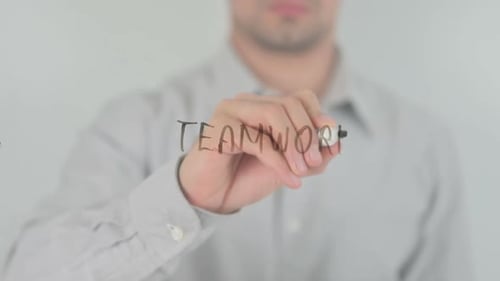 Teamwork, Schreiben auf transparentem Bildschirm