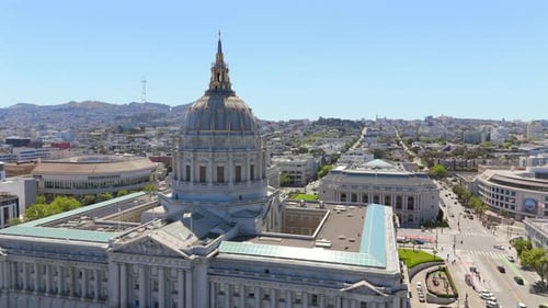 Stunning Aerial Views Showcasing the Magnificent San Francisco City Hall and Surroundings