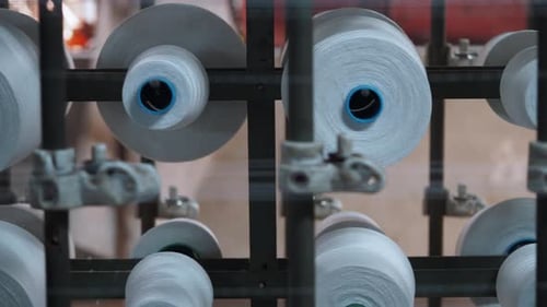 Production of Spinning Yarn in a Textile Factory Workshop