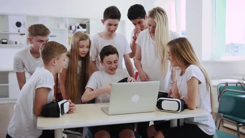 Young People and Children Explore Virtual Reality in an Engaging Way