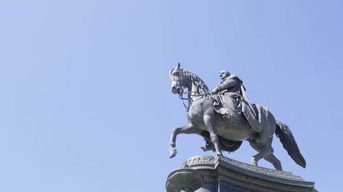 A Statue of a Man on a Horse Symbolizes Strength and Leadership