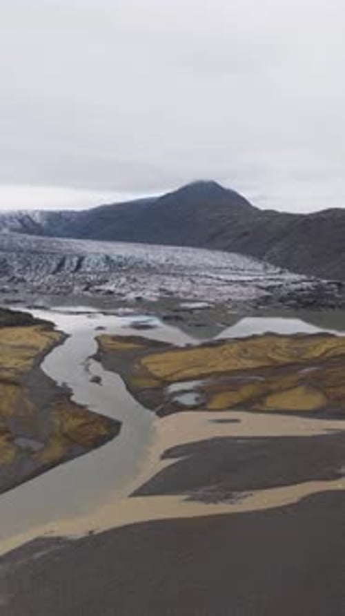Aerial view of Heinabergsjokull glacier, Iceland.