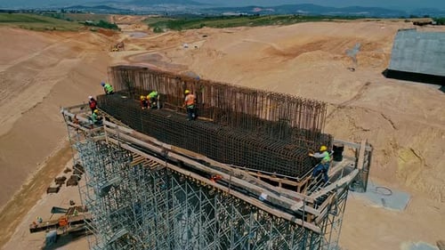 Construcción de pilares de puentes