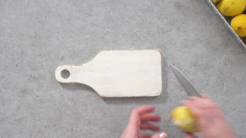 Cutting and Juicing Fresh Lemons for Cooking