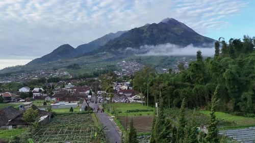 Blick auf den Merapi-Berg am Morgen