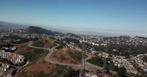 Twin Peaks Mountains San Francisco, toma aérea, red, niebla, red, torres, panorámica