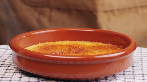 Cuisine traditionnelle espagnole Dessert catalan Crema Catalana Crème catalane Dessert espagnol Gros plan