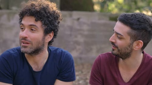 Молодой геи Молодая блондинка, взрослый гей-садовник, фото изображение_Фото номер 352169533_ Формат изображения_ru.lovepik.com