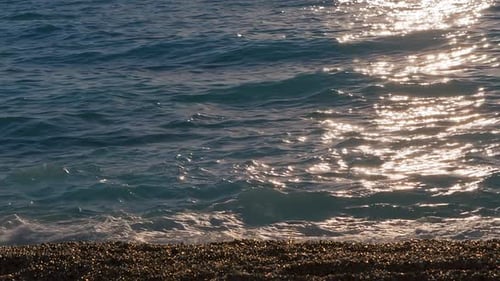 Strand und Meer am späten Abend