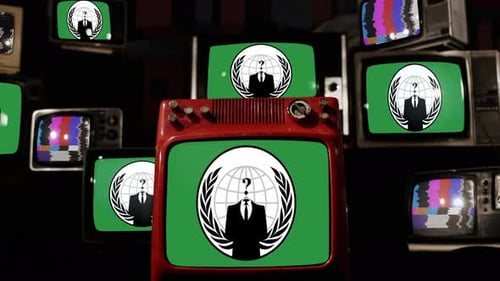 Estética ativista: bandeiras anônimas em TVs vintage - 4K