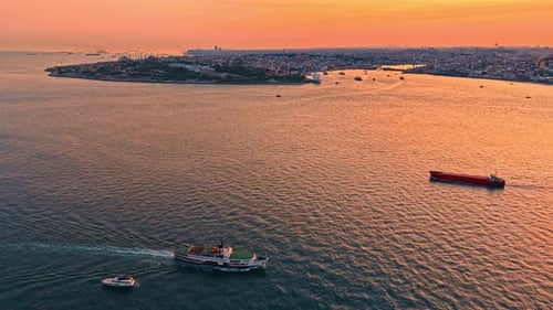 İstanbul Historic Peninsula and Ferry Traffic