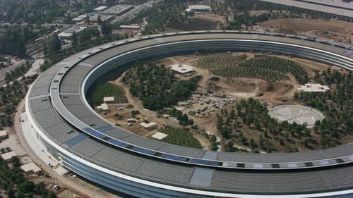 Купертино, Калифорния, около 2017 г., вид с воздуха на Apple Park, новую штаб-квартиру Apple Inc.