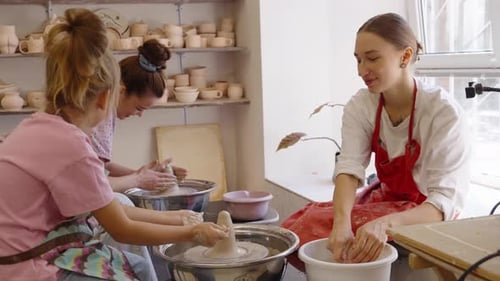 Clay Modeling Workshop for Beginners in a Cozy Pottery Studio