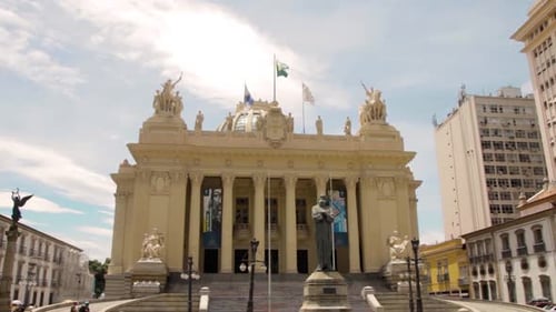 Alerte de l'Assemblée législative de Rio de Janeiro sur la routine quotidienne du centre-ville
