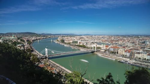 Wide angle timelapse video of the Elizabeth Bridge crossing the Danube river in Budapest, Hungary