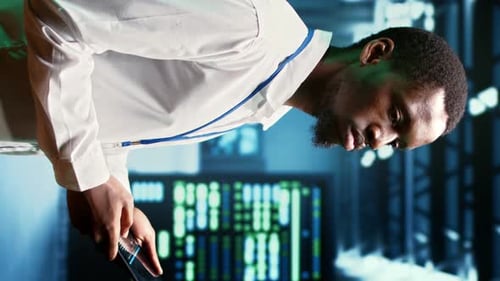 Vertikale Videoserver-Racks zur Bereitstellung von Webinhalten
