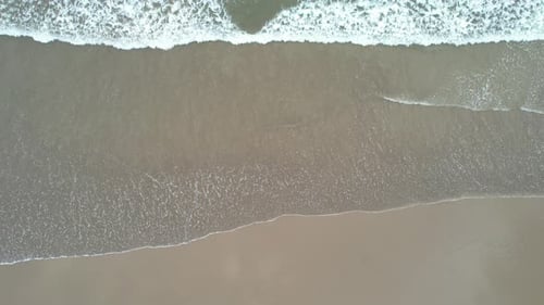 Meereswellen, Sandstrand
