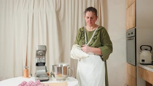 Baker Filling Piping Bag for Decorative Baking Preparation in Home Kitchen