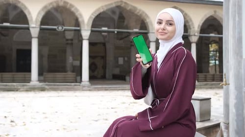 Hijab Girl Using App