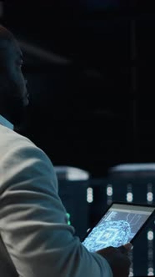 Développeur de logiciels de salle de serveurs vidéo verticale | Résolution des erreurs à l'aide du logiciel