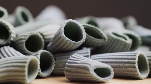 Bio-Vollkorn-Roggenweizen Italienische Pasta Hartweizengrießmehl Makkaroni ungekochte Penne Rigate in