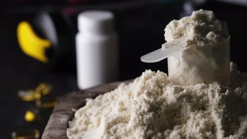 Dry Sports Protein in Powder with Measuring Spoon