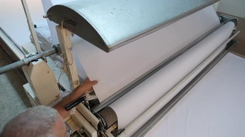 La précision dans la fabrication de lingerie : le processus de fabrication du tissu
