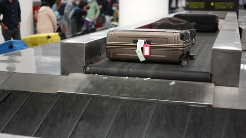 Airport Suitcases Carousel Baggage Conveyor Belt Travel with Hand Luggage