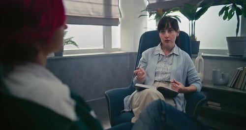 Communication Between Therapist and Patient Therapist's Work in Session