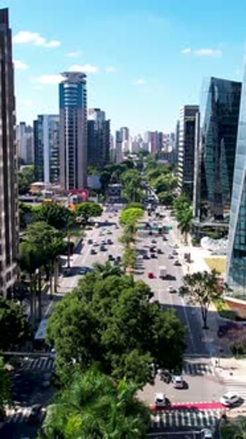 Avenida Faria Lima em São Paulo, em São Paulo, Brasil.