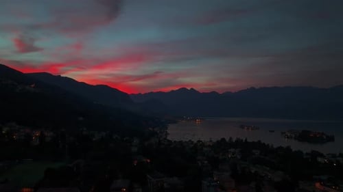 timelapse lake Maggiore with Isola Bella at sunset