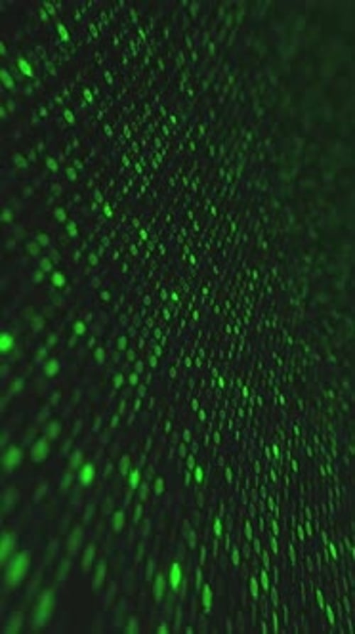 Vertikales Video — Hintergrund zur digitalen Datenglitch-Technologie mit grünem Binärcode