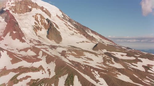 Vistas aéreas de Mount Adams Washington de la belleza del noroeste del Pacífico en verano
