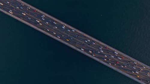 Luftaufnahme der Brücke über den Bosporus, Türkei.