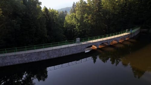 Dam-tn-Gebirge