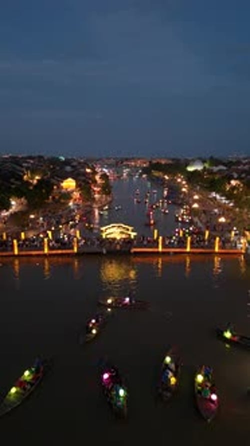 Vue aérienne de la vieille ville de Hoi An ou de la vieille ville de Hoian en soirée