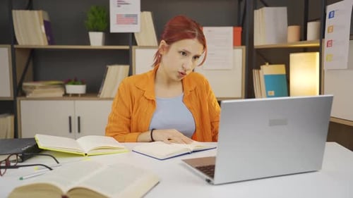 Student attending an online class.