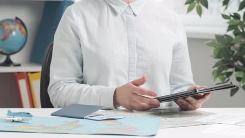 Planning a Trip with Modern Technology at a Travel Agency