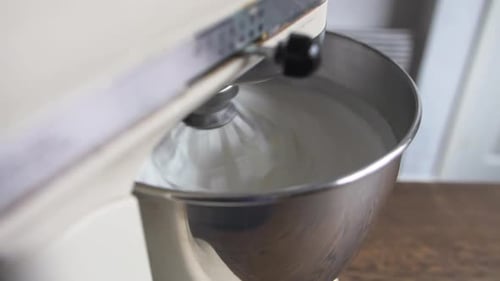 home baker mixes icing slow mo