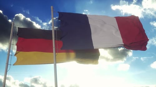 Drapeau français et allemand sur mât