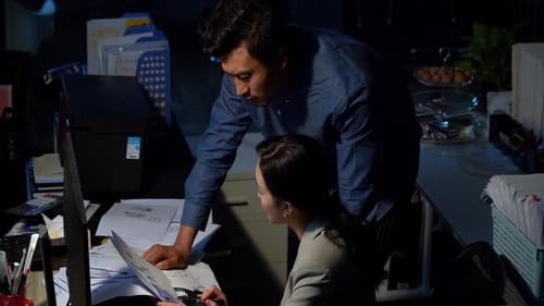 teamwork, productivity, and business innovation, Business people working late at night in the office