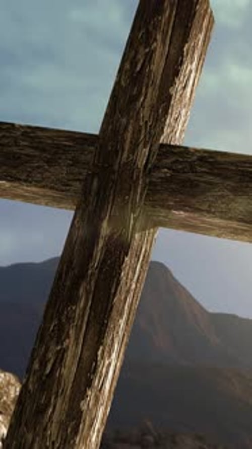 Paisagem rochosa em torno de uma cruz de madeira