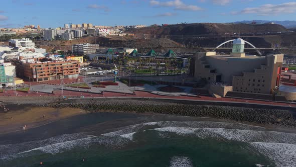 Vista A rea Del Auditorio Alfredo Kraus En La Playa De Las Canteras En vista-a-rea-del-auditorio-alfredo-kraus-en-la-playa-de-las-canteras-en