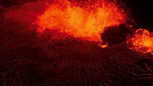 Lavaströme vom Mount Fagradalsfjall, Abendaufnahme von oben, Island