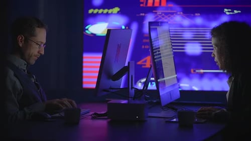 Engaging in Tech Collaboration at Night Utilizing Advanced Data Visualization Techniques