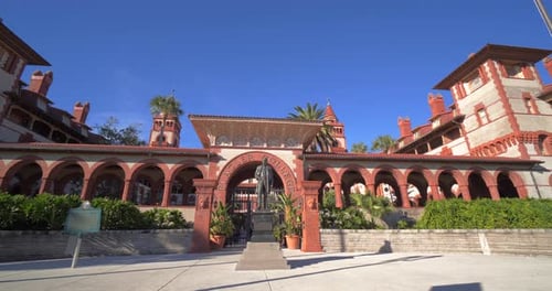 Entrée du Flagler College : une vue magnifique sur l'université de St Augustine en Floride