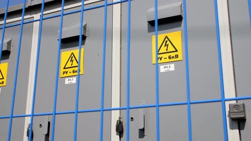 Casos con centralitas en el edificio de una subestación eléctrica