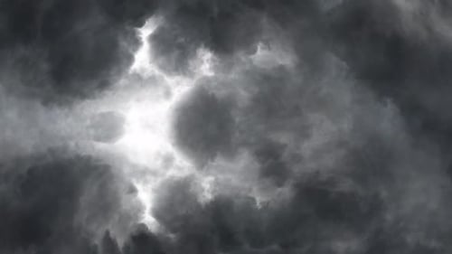 Tormentas eléctricas de 4K, cúmulos oscuros y relámpagos