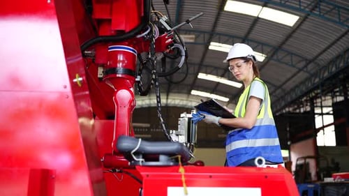 Heavy industry technology engineer Machine builder in hard hat and electrician manufacture worker t