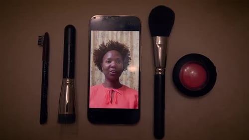 Makeup Essentials with Smartphone Display